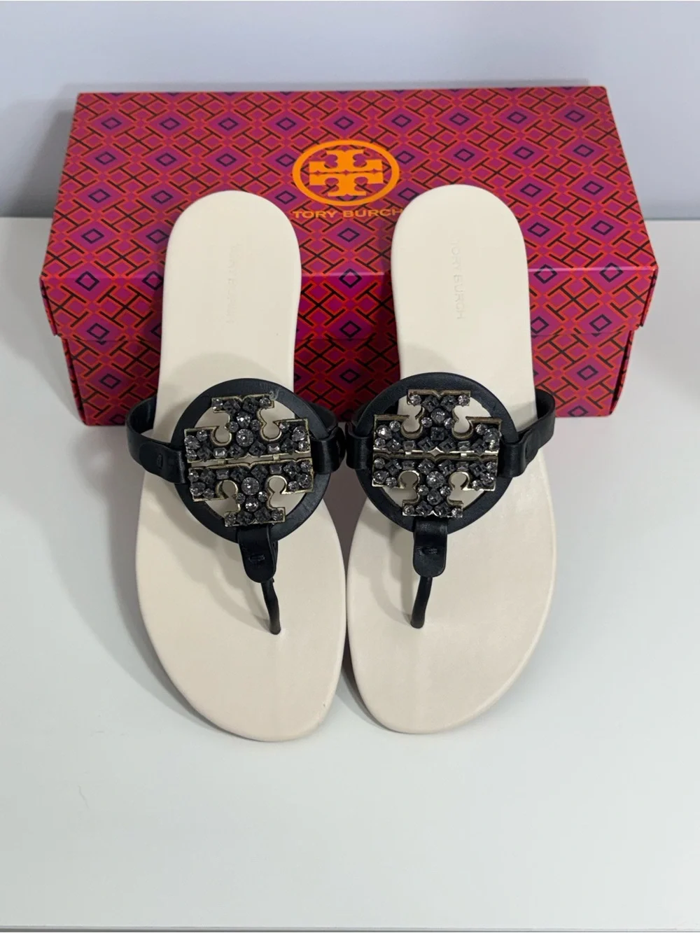 LIKE NEW! Tory Burch Black Crystal Miller Nappa Leather Logo Thong Sandals US 10